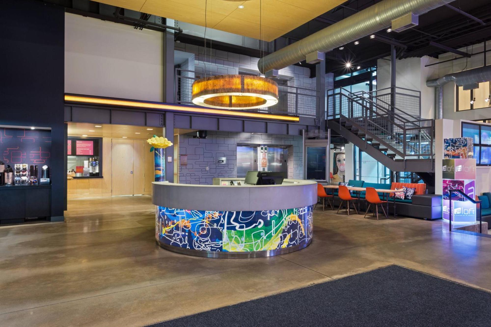 Hotel Aloft Birmingham Soho Square Homewood Exterior foto