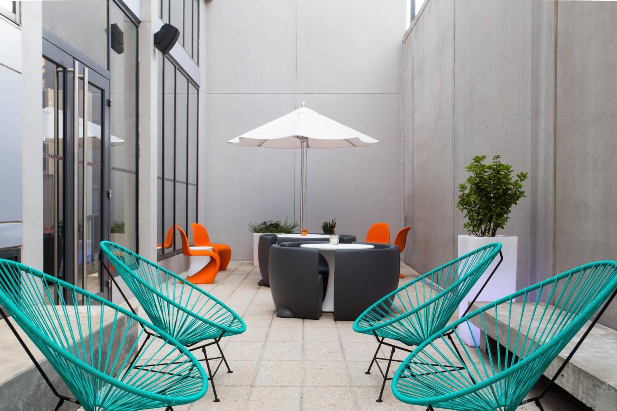 Hotel Aloft Birmingham Soho Square Homewood Exterior foto