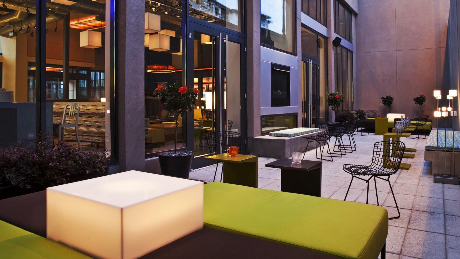 Hotel Aloft Birmingham Soho Square Homewood Exterior foto